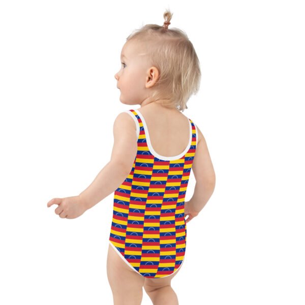 Bañador all over niña banderas